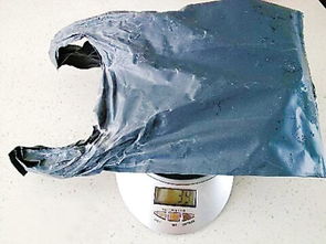 海鲜塑料袋特重商家坑5元，网友自备购物袋上街应对